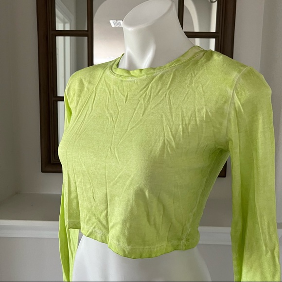 Splendid 2-Piece Cropped Tee & Scrunchie Mojito Long Sleeve Size S NWT $32 - Picture 4 of 11